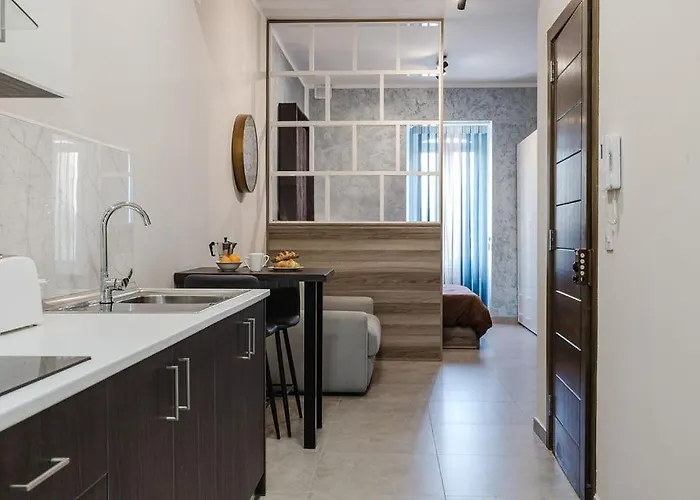 In St Julians * San Ġiljan